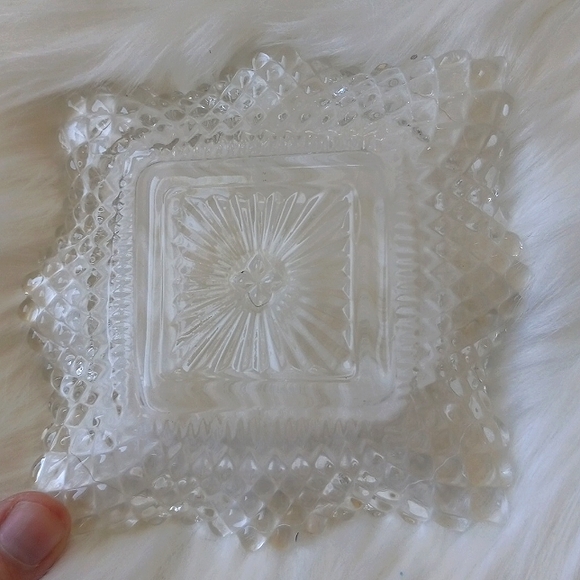 Vintage Crystal Four Piece Glass Plate Set - Picture 6 of 6